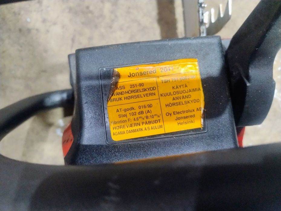 Drujbă Jonsered 2041 – profesională, fiabilă (Husqvarna 40)