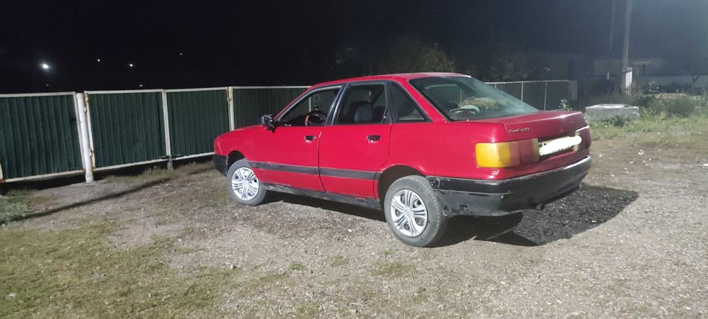 Продам Ауди 80 б3