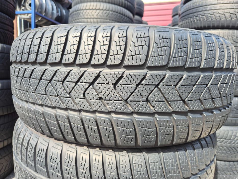 4 Anvelope de IARNA - 225/45/18 95H - Pirelli Sottozero - CA NOI - DOT 2024 !