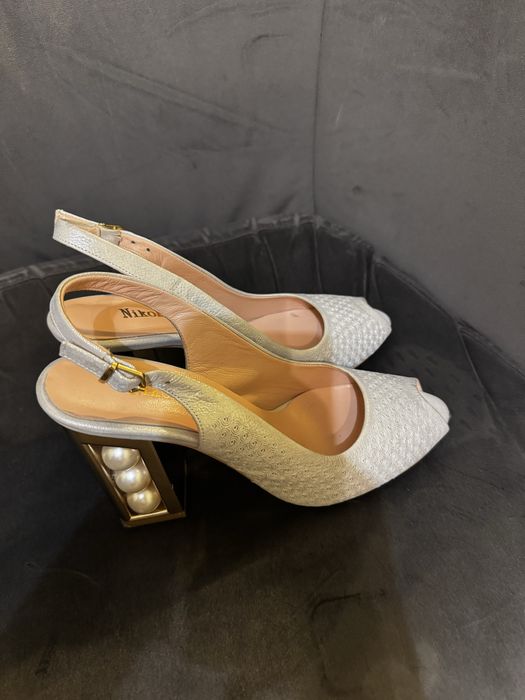 Сиви дамски токчета от естествена кожа на Nikolinni