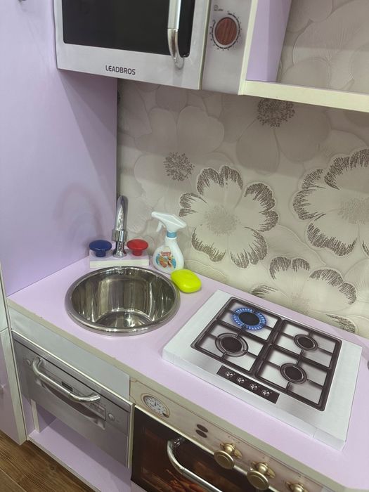 Продам детскую кухню