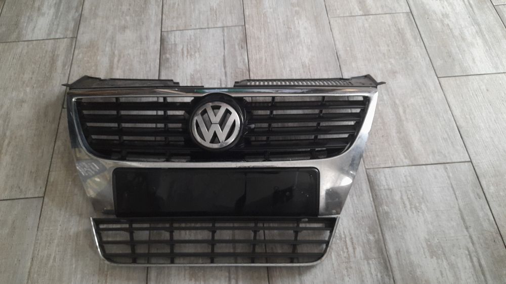 Grila pasat b6 model