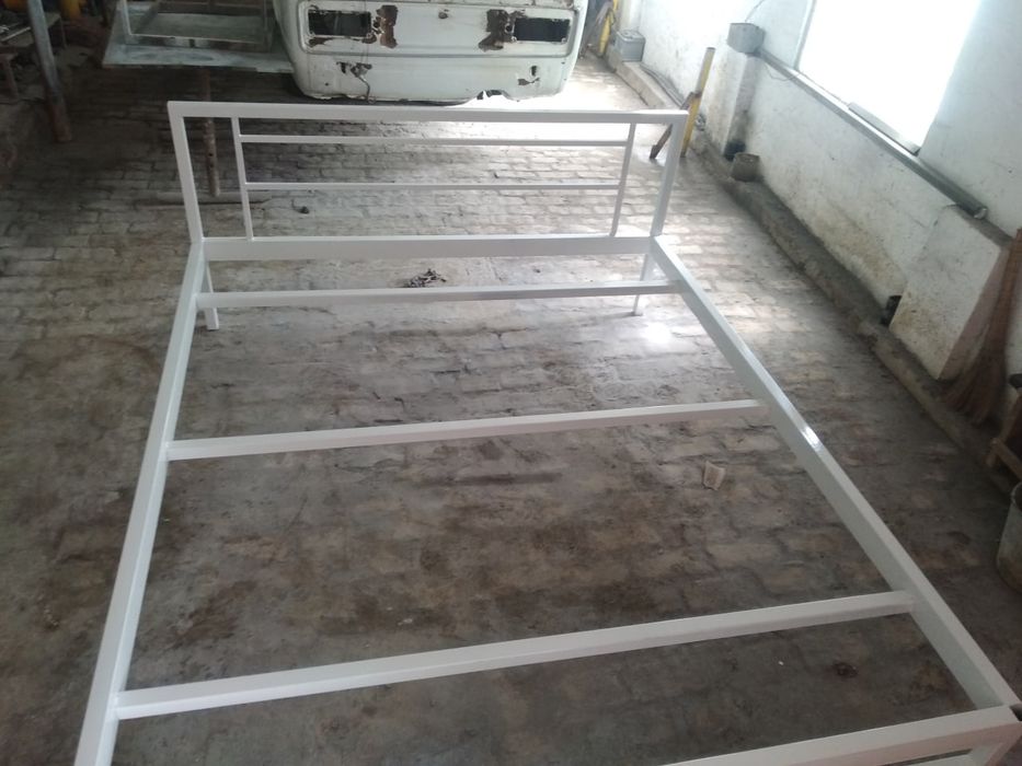 Трубагип стол стул ишлаб чикарадиган станок сотилади.