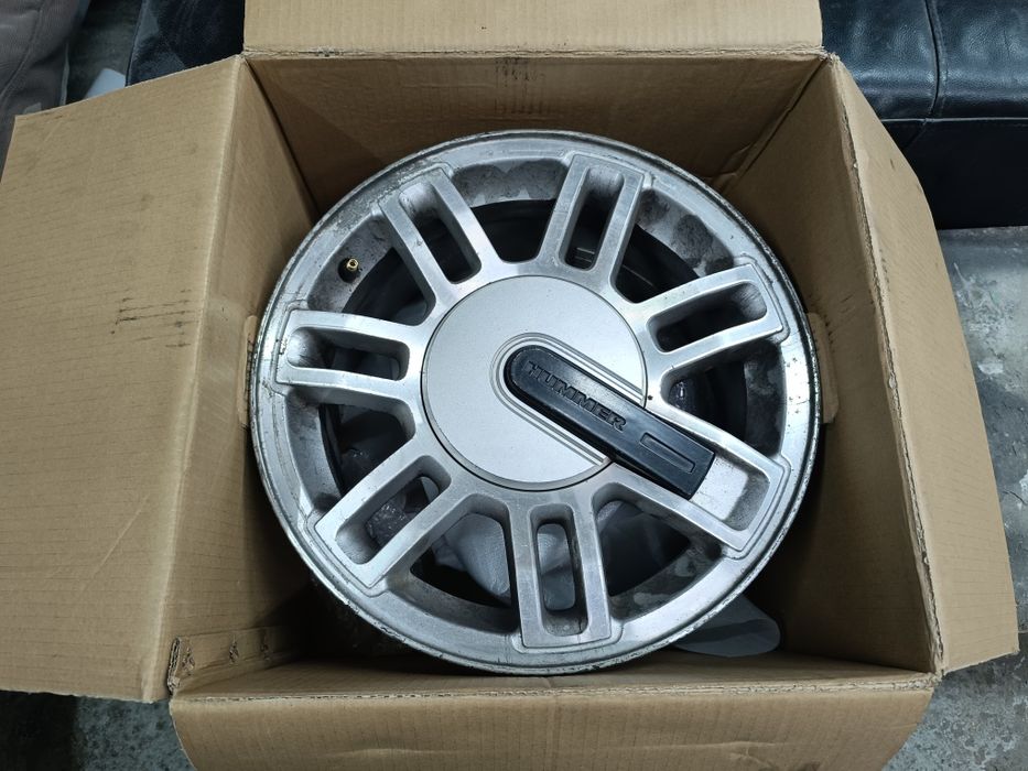 Продам арегинальные диски на H3