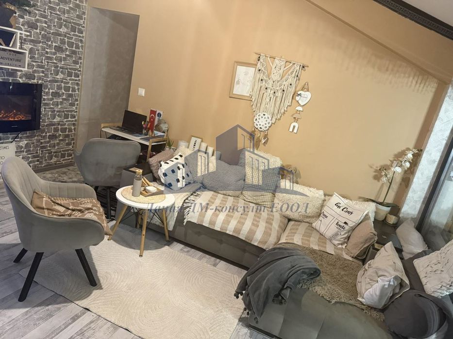 Продава се Тристаен апартамент в Шумен, Болницата - 120 кв.м за 1700 €/кв.м - Снимка #2