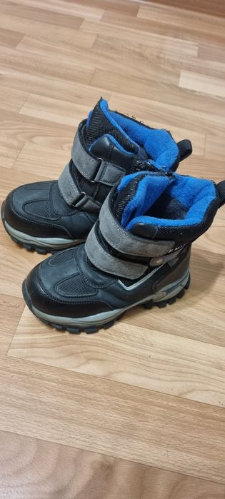 Продам зимние ботинки для мальчика