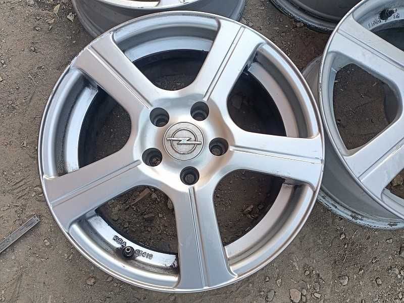 Продам оригинальные легкосплавные диски на автомашину Opel