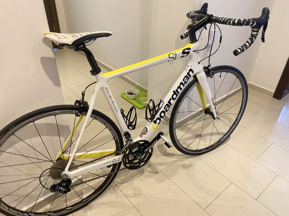 Карбонов шосеен велосипед Boardman