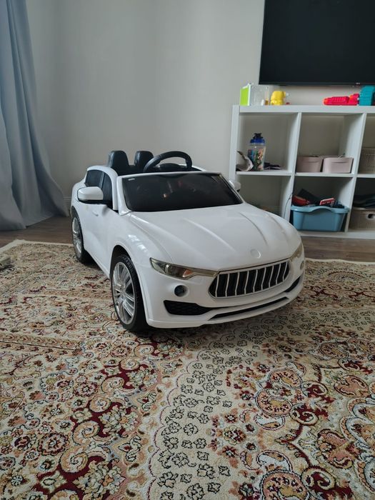 Продам детскую машинку