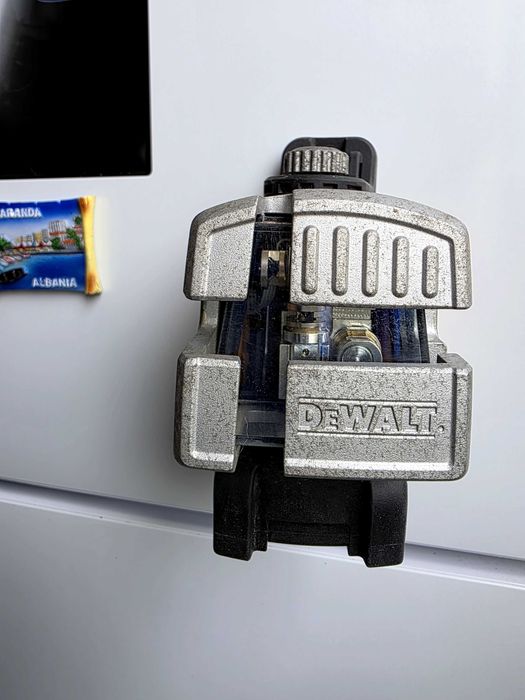 3 линеен Лазерен нивелир Девалт Dewalt DW089
