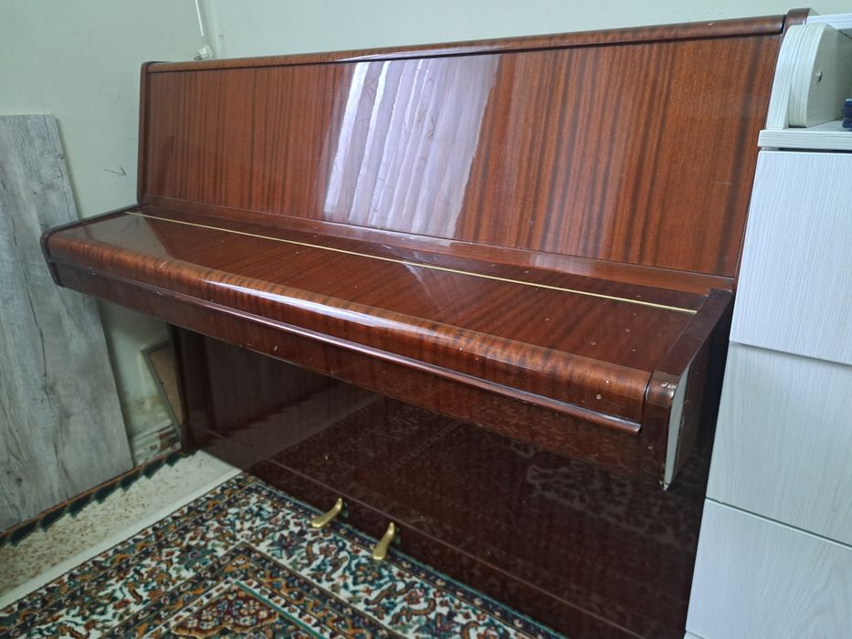 Продаётся пианино (фортепиано) Чешское   Rösler (Рёшлер)