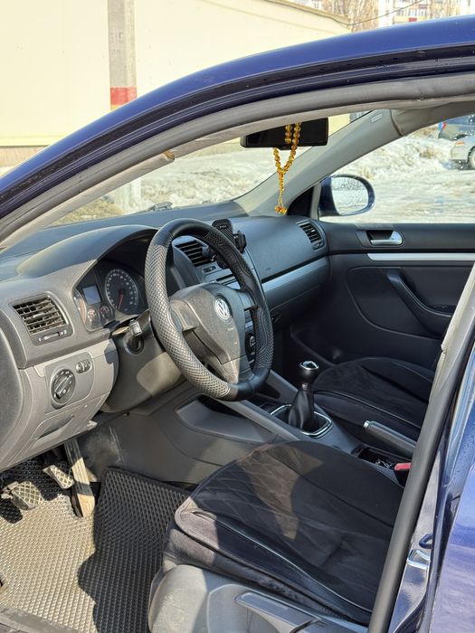 Продам jetta 5 поколение