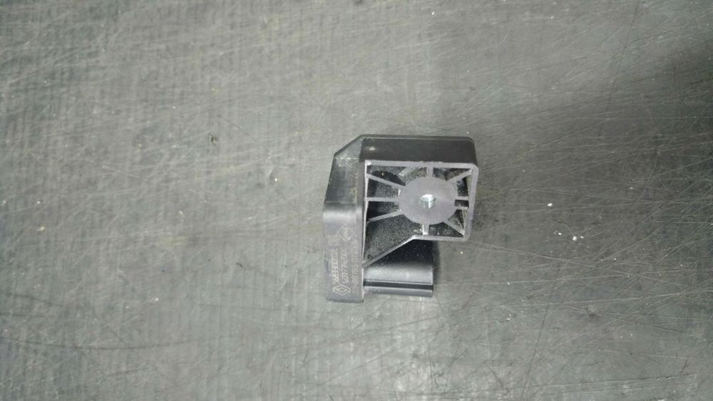 Senzor impact stanga fata renault laguna 3 bt0 1 988330001r