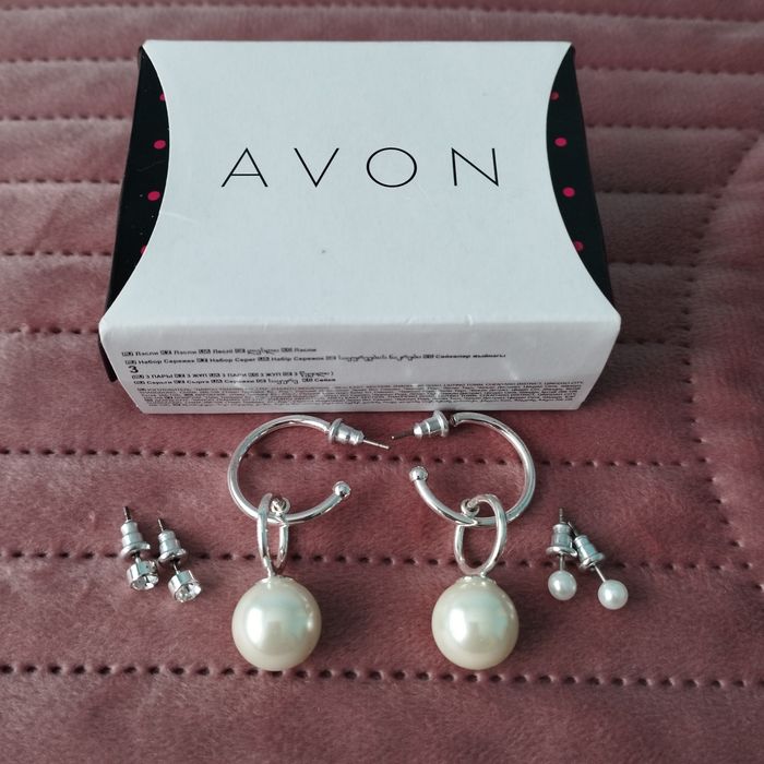 Красиви бижута от Avon