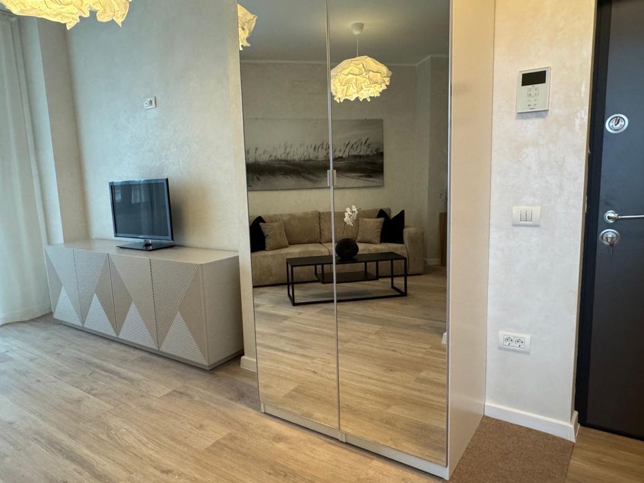 Apartament nou de inchiriat,central, 2 camere, mobilat