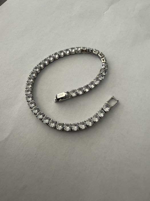 Bratara argint cu pietricele