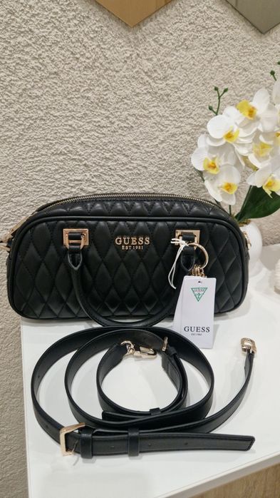 Нова чанта Guess