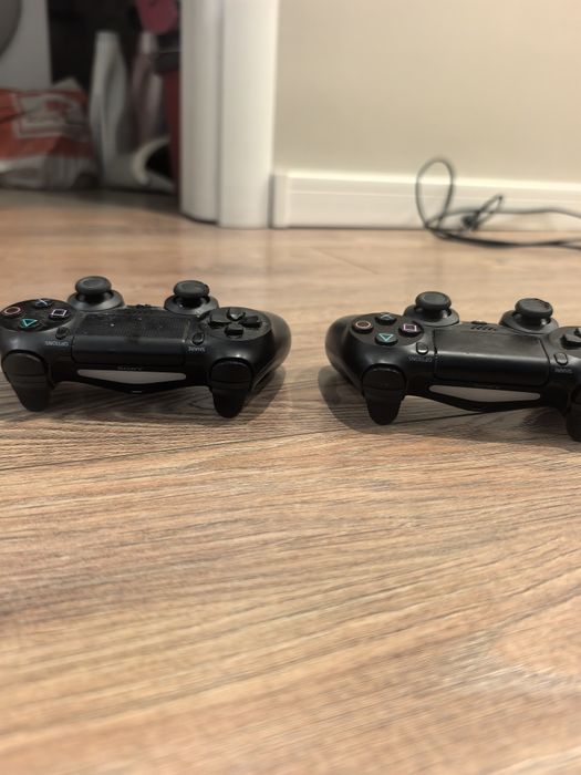 Конзола Sony play station 4