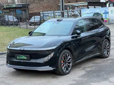 Zeekr 7x 705 awd naxt va xalol nasiya