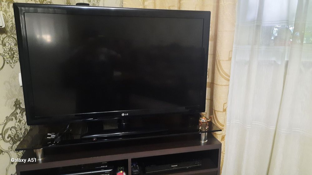 Телевизор LG 43.
