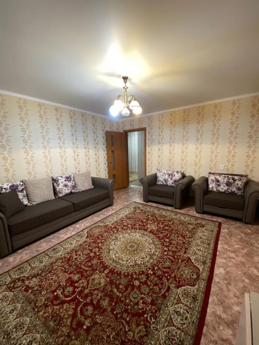 Продам 4 комнатную квартиру