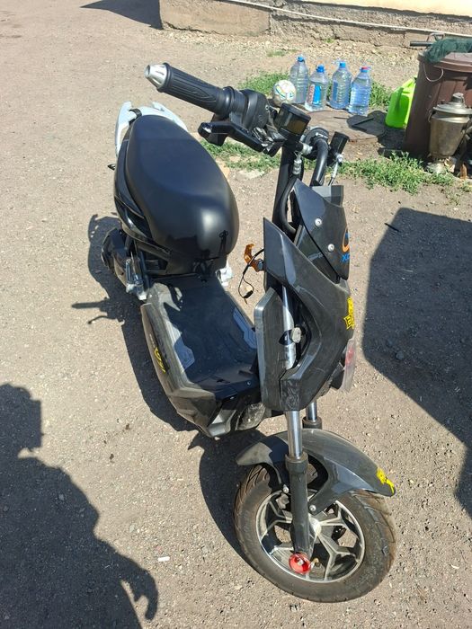 Электроскутер BWXG AWXG