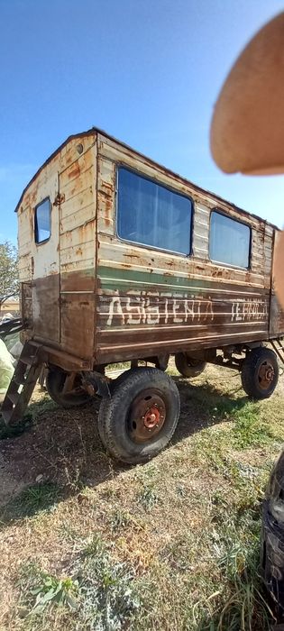 De vinzare vagon sau schimb