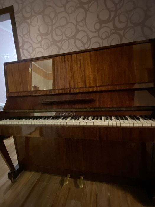 Продам хорошую пианину
