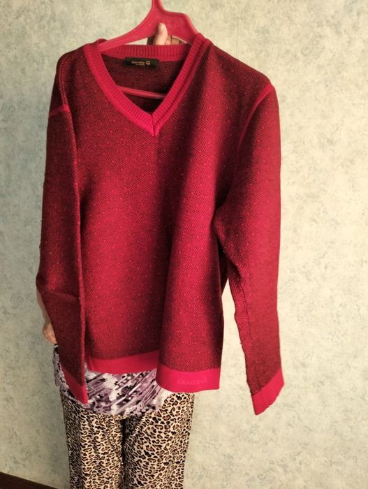 Продам джинсы мужские