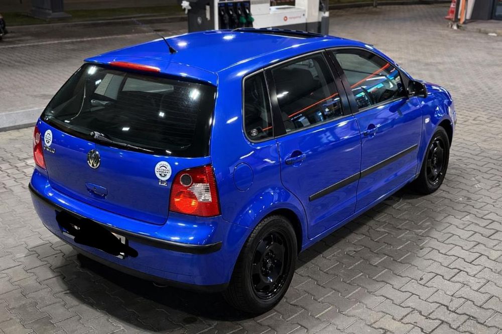 Volskwagen  polo