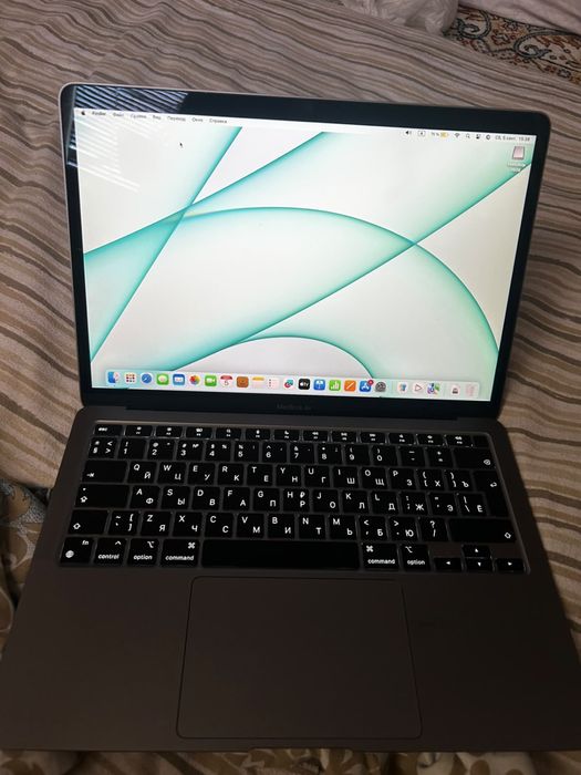 MacBook Air13, 2020г. 256гб