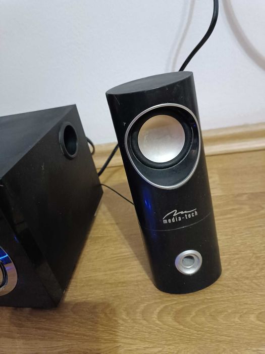 Тонколони Media Tech