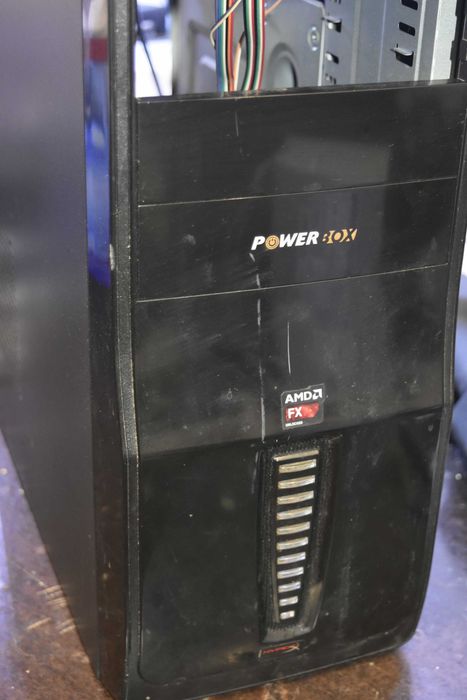 Кутия за компютър Power box