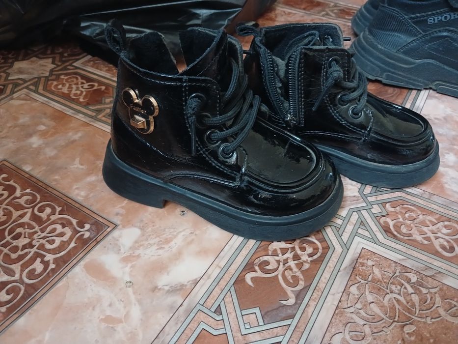 Весенняя обувь на девочку 25 р