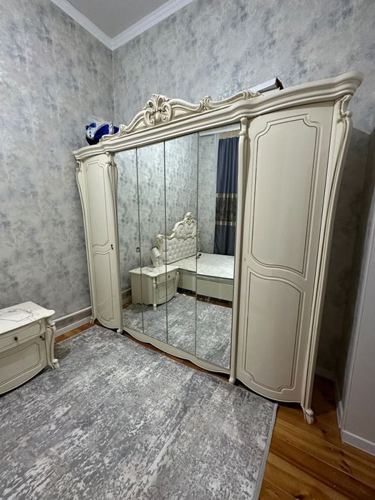 Спальный гарнитур