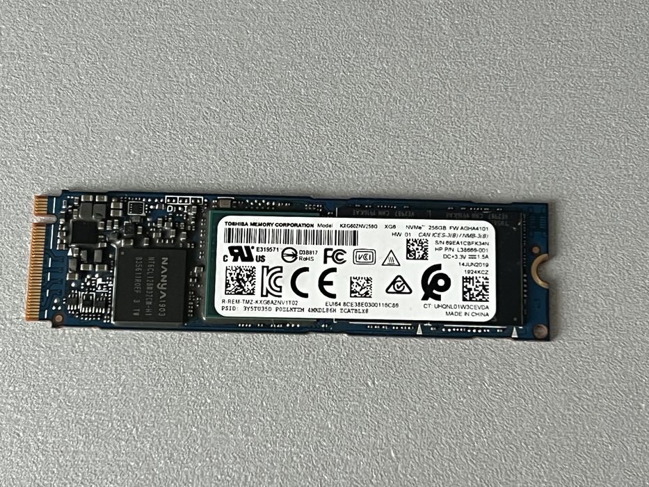 Быстрый NVMe SSD 256 ГБ Toshiba XG6 (KXG60ZNV256G) M.2 PCIe 3.0 x4