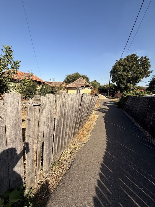 Vand teren intravilan 700mp utili
