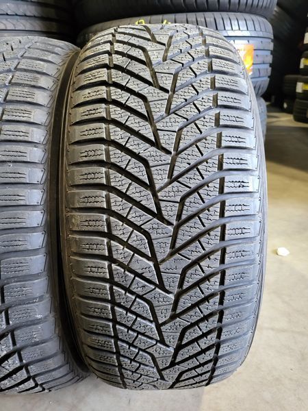 225/50/18 YOKOHAMA 4БР