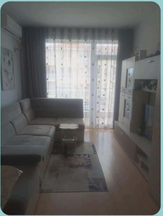 Продавам двустаен на морето