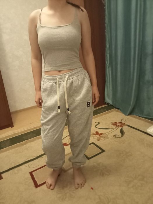 Модный, стильные одежды.