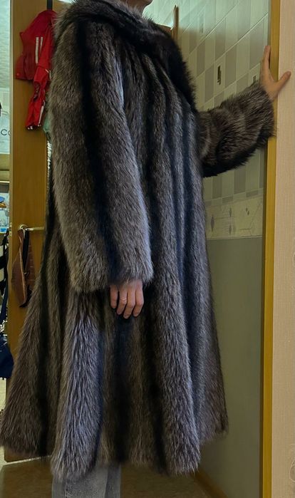 Продам шубу Енот