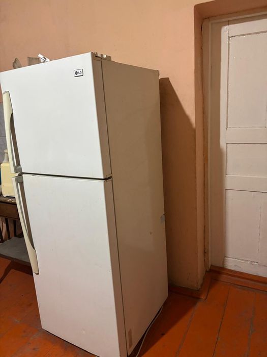 Холодильник сатылады!! Жетісайда тұрр!!