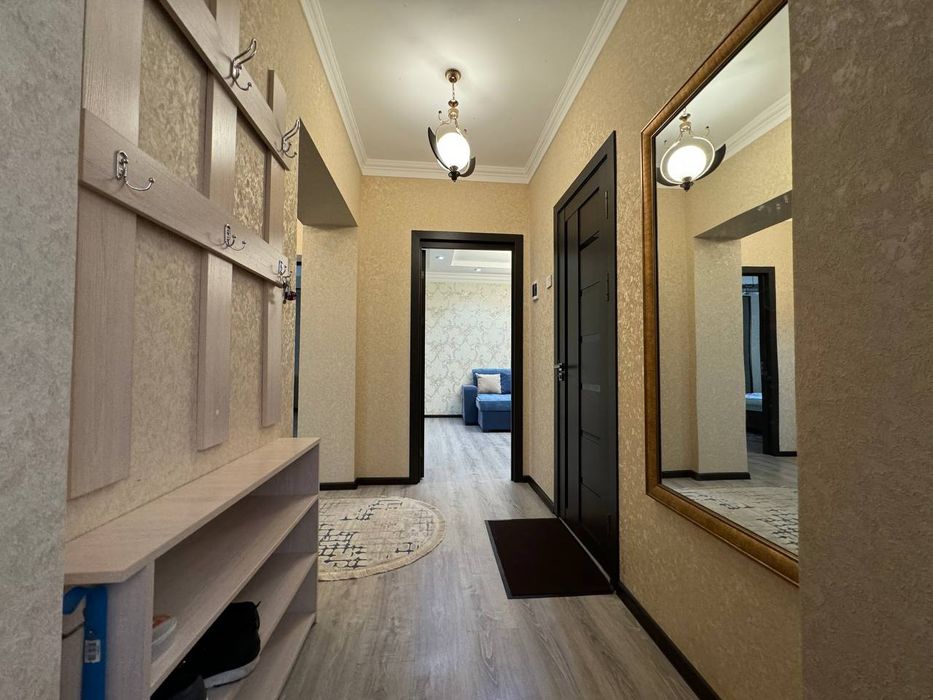 ЦУМ 3х комнатная квартира улучшенной планировки с ремонтом обстановкой