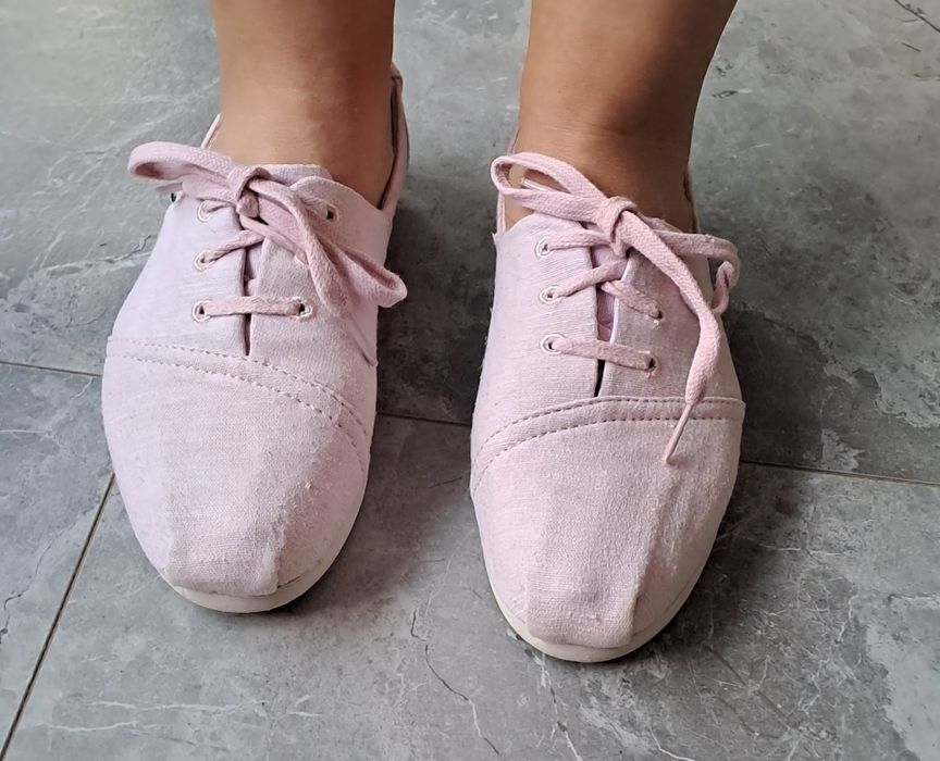 Обувки Toms текстил