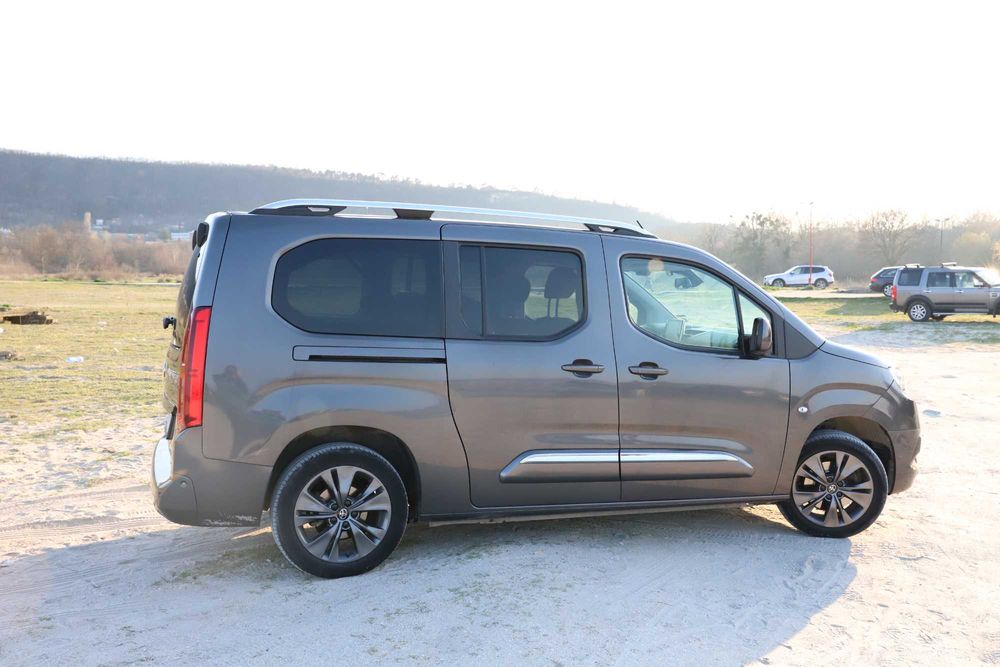 Toyota Proace City 1.5 Family L2 7 местна, 1.5 дизел 100кс