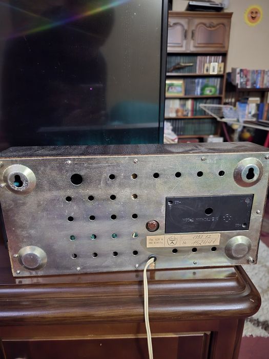 Продаю Лектроные часы