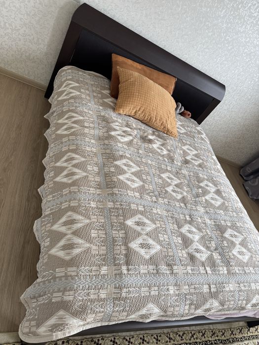 Кровать одноместный с матрасом