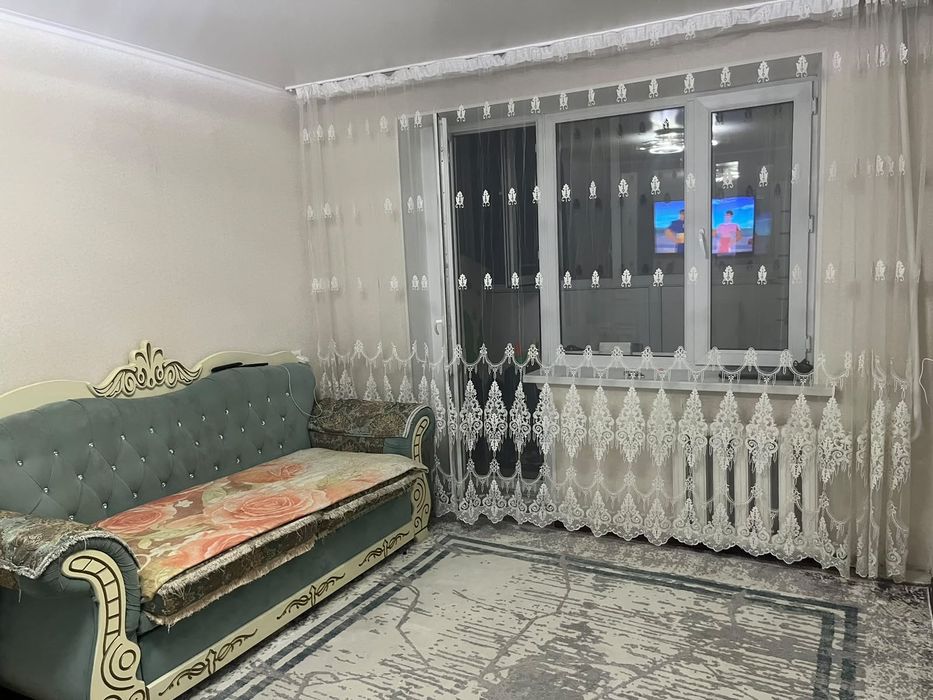 Продам (малосемейку) район Детский Мир