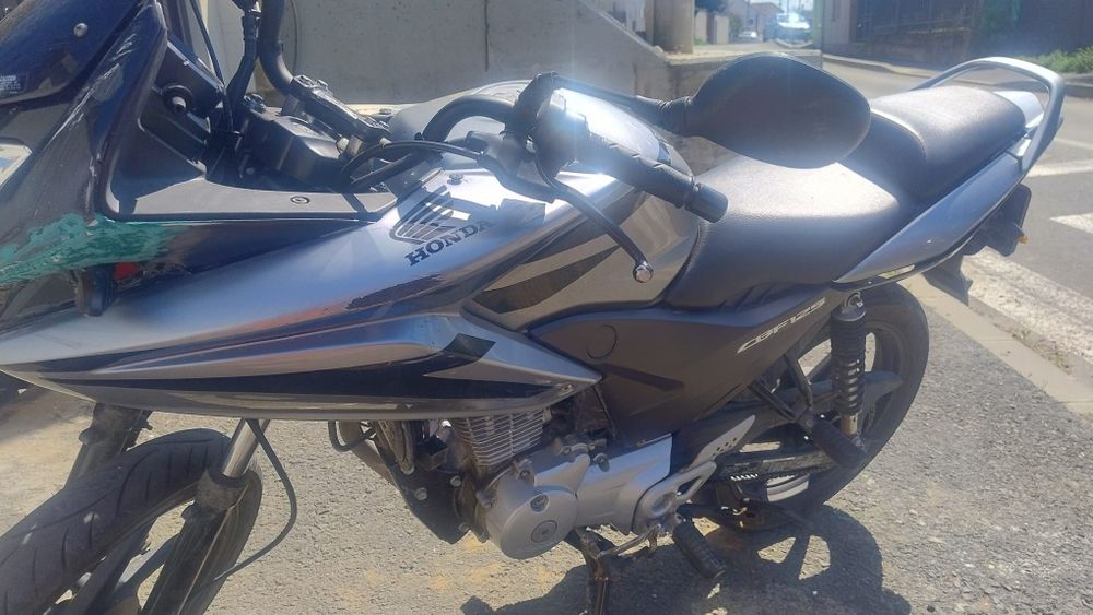 Honda cbf125 ( categoria A1)