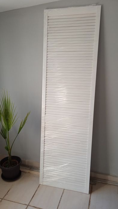 Жалузни дървени вратички